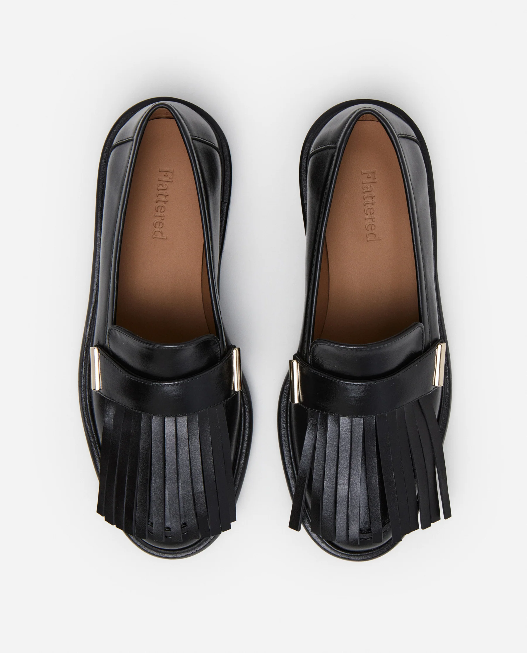Carter Leather Black - Flattered